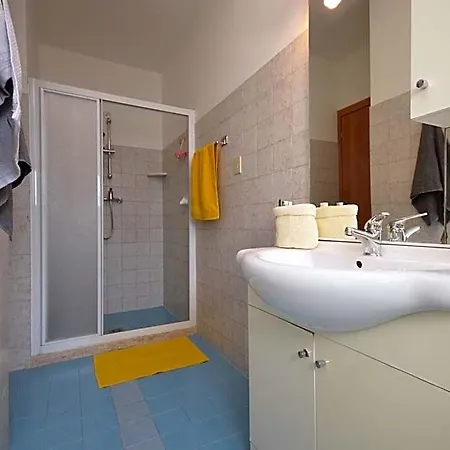 Sea Front View Flat By Beahost 2* بيبيوني