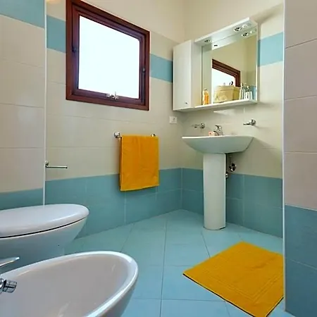 Sea Front View Flat By Beahost 2* بيبيوني